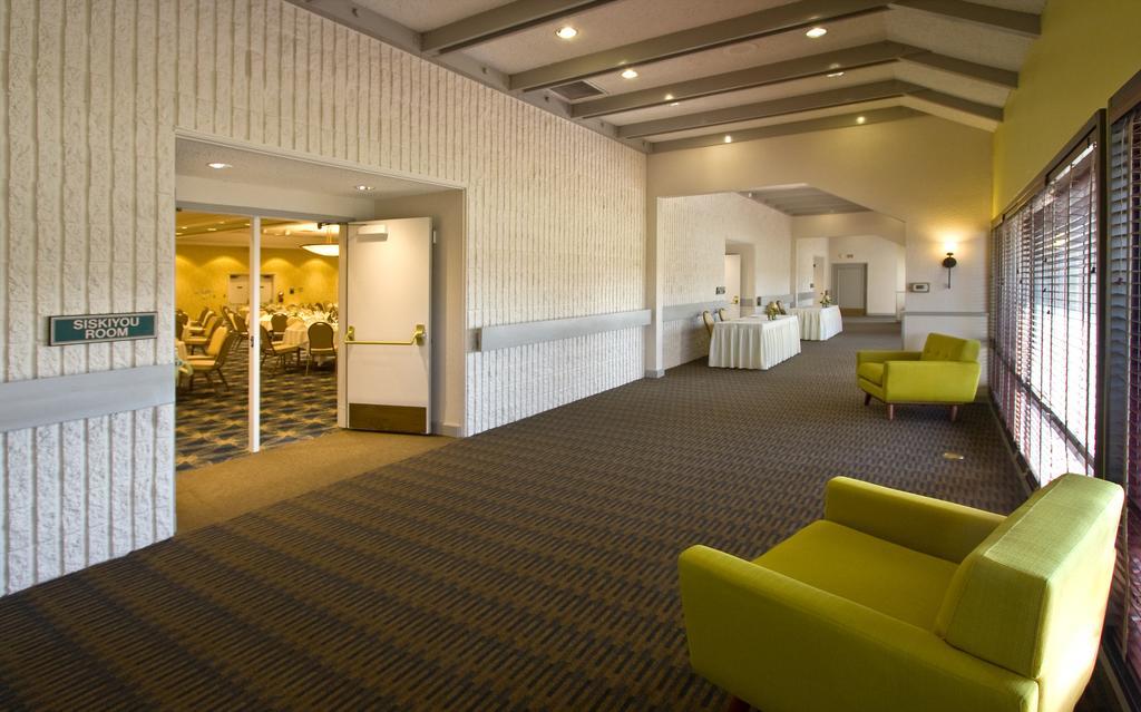 Inn At The Commons Medford Kültér fotó