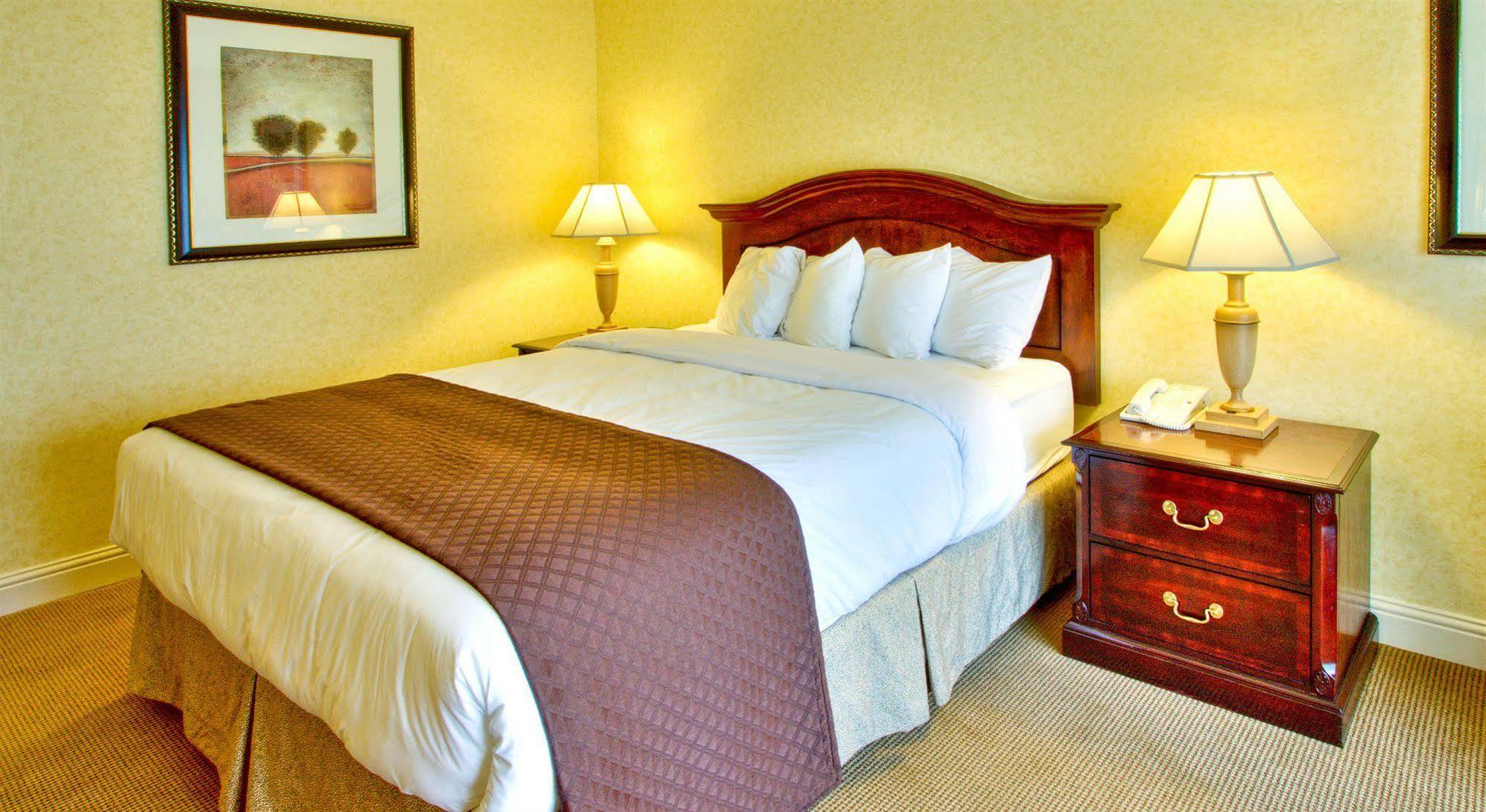 Inn At The Commons Medford Kültér fotó