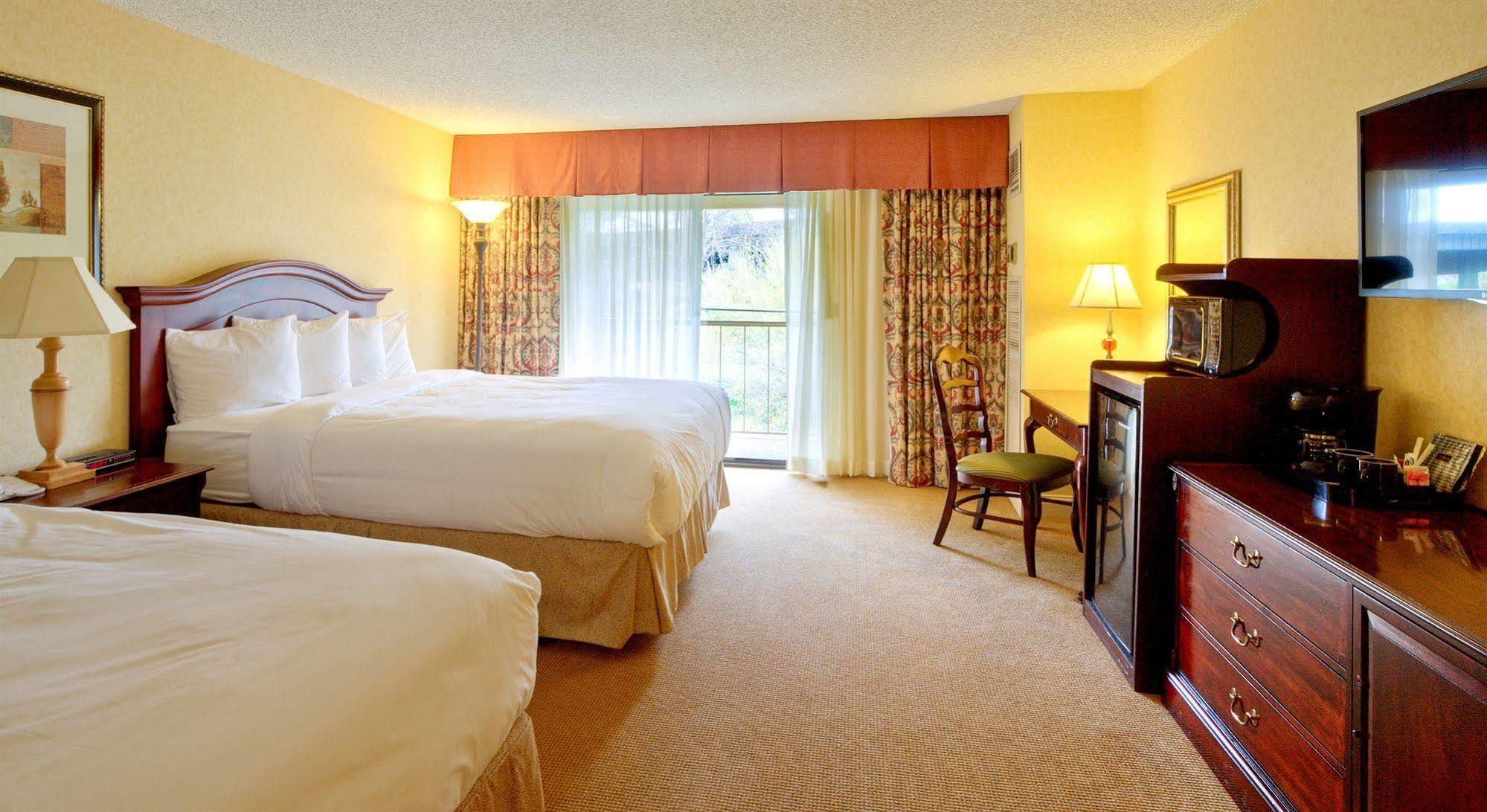 Inn At The Commons Medford Kültér fotó