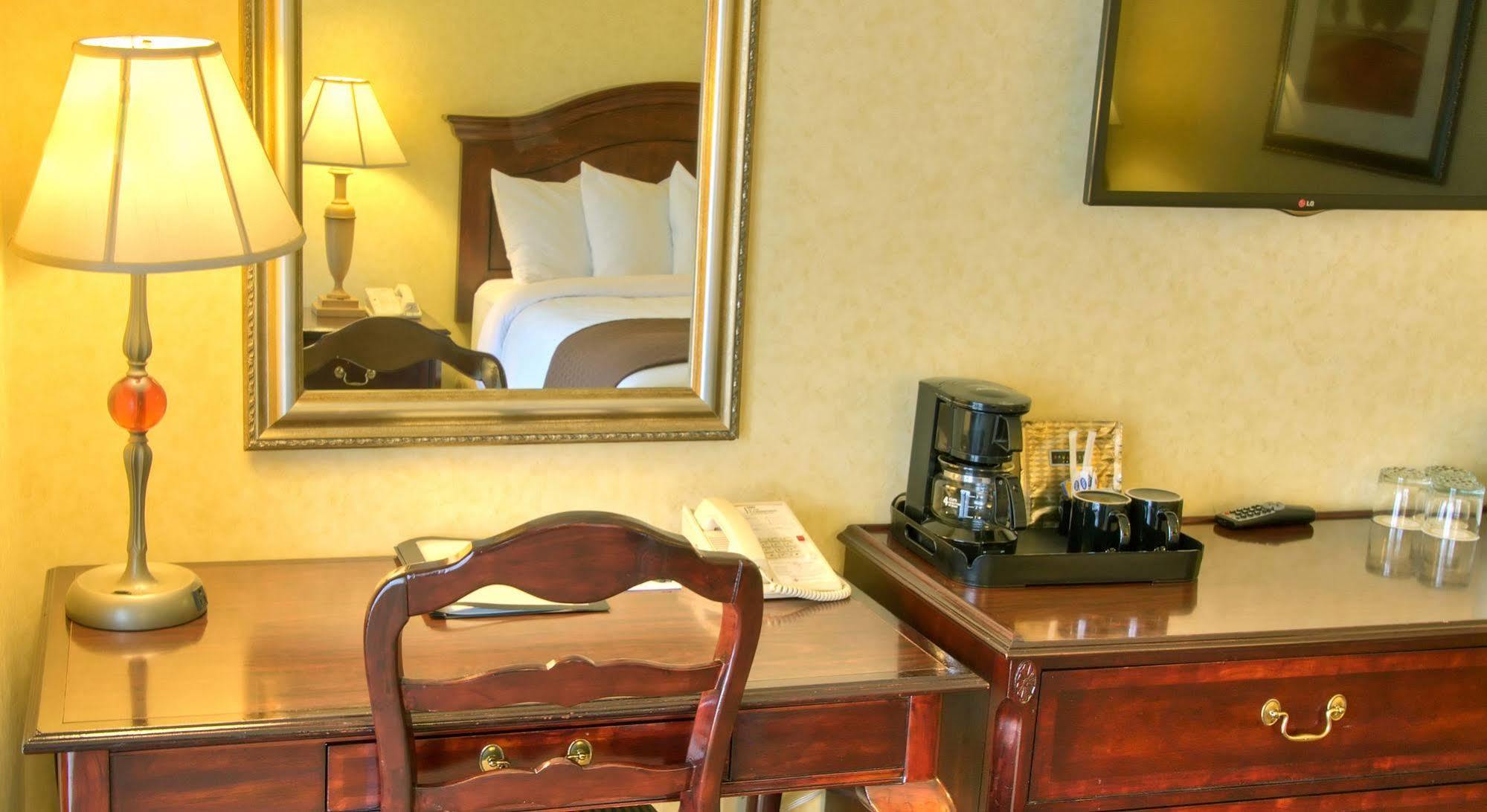 Inn At The Commons Medford Kültér fotó