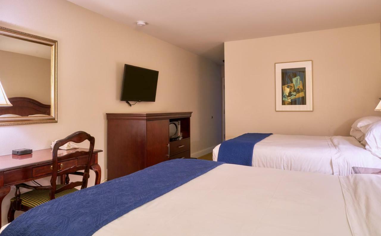 Inn At The Commons Medford Kültér fotó